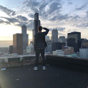 Meet your Posher, Max